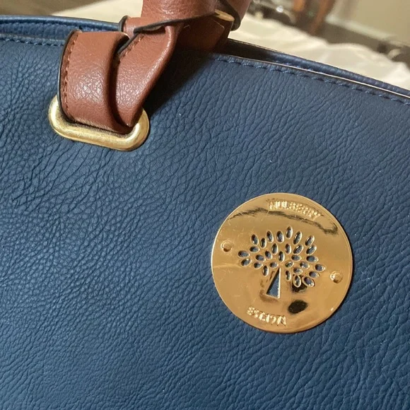 Mulberry Purse Handbag Tote w/ gold hardware, clean leather handbag EUC - Picture 5 of 16